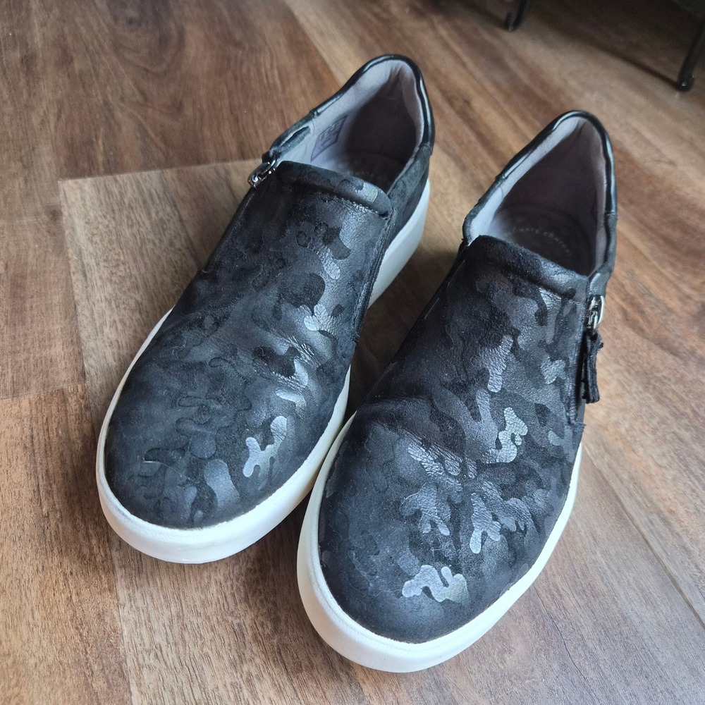 Clarks Womens Paityn‎ Black Camo Suede Platform Slip On Sneakers 8.5 M Walking